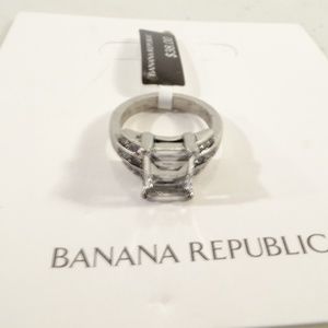 Banana Republic Silver Solitaire Crystal Ring NWT 38 Sz 6